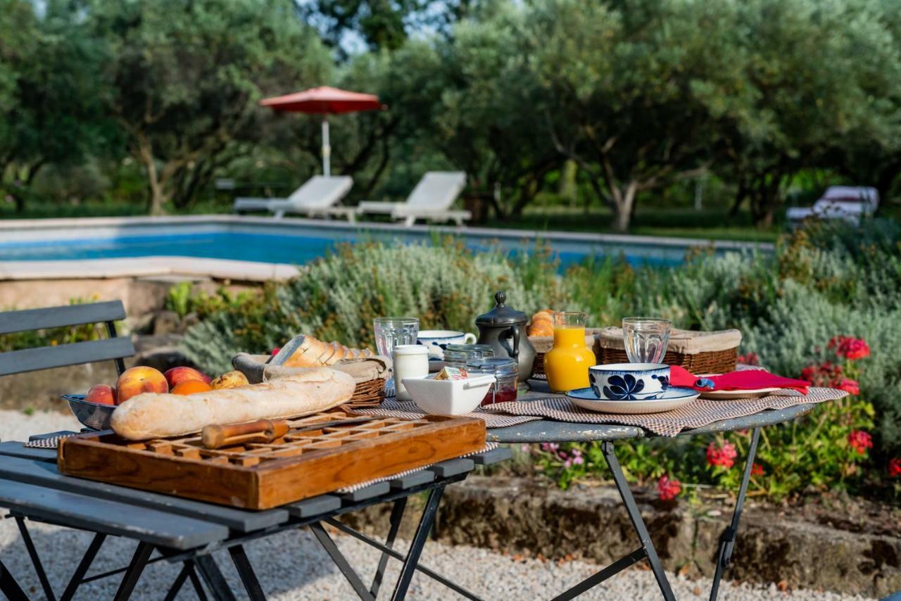Mas De L'Arrivette Bed & Breakfast Saint-Genies-de-Comolas Bagian luar foto