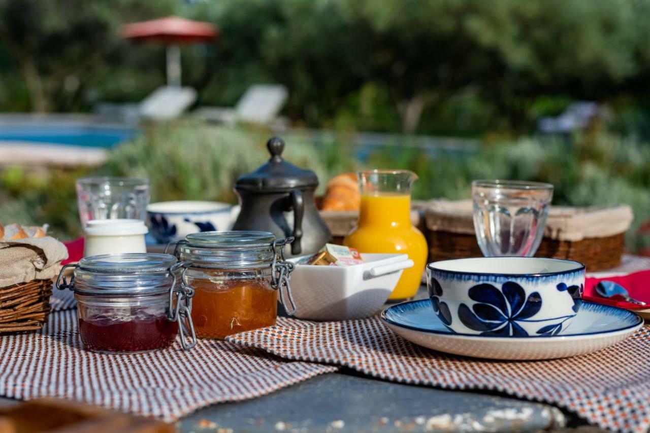 Mas De L'Arrivette Bed & Breakfast Saint-Genies-de-Comolas Bagian luar foto